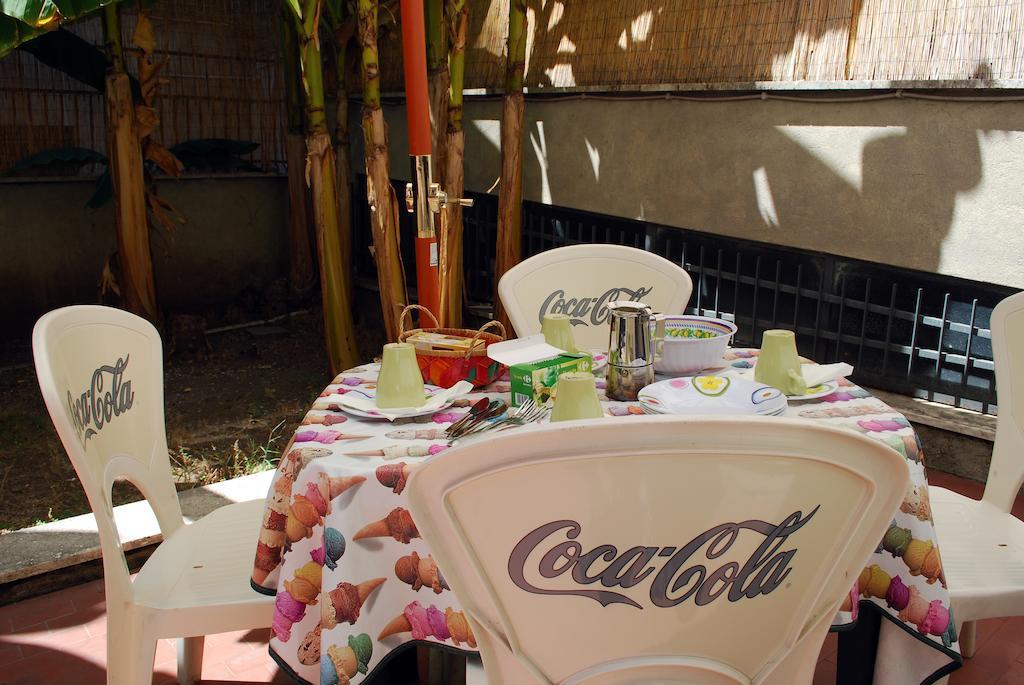 A Casa Di Pe' Casa Vacanze ローマ 部屋 写真