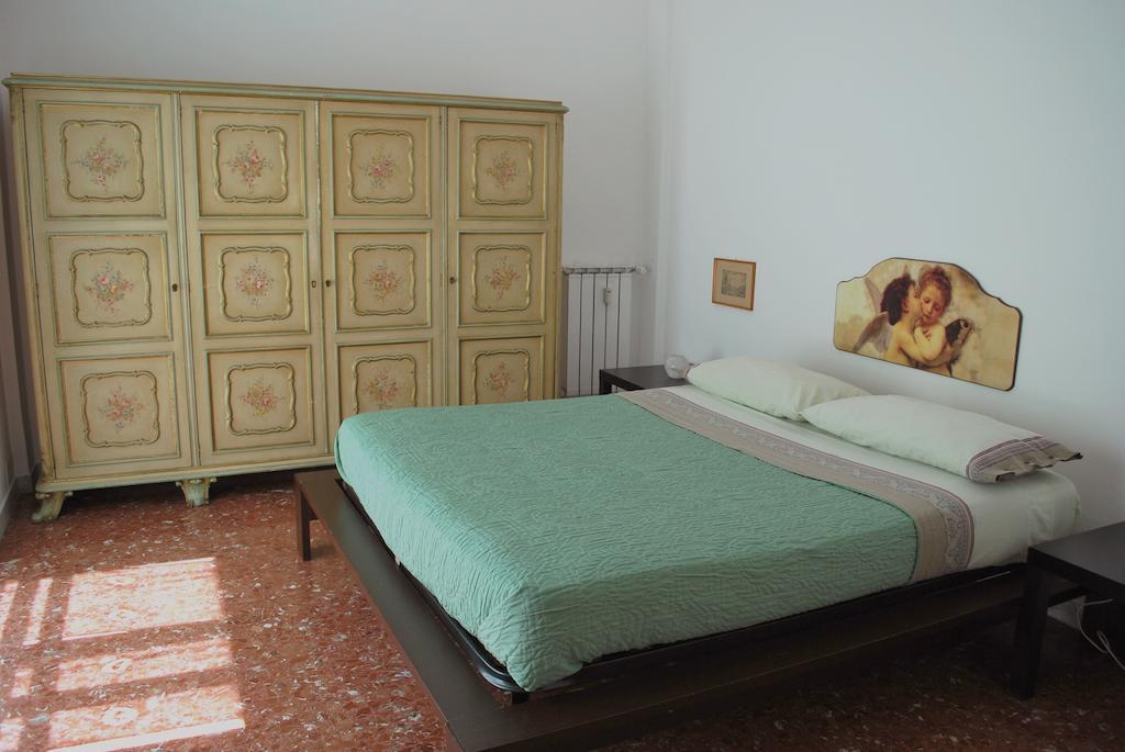 A Casa Di Pe' Casa Vacanze ローマ 部屋 写真